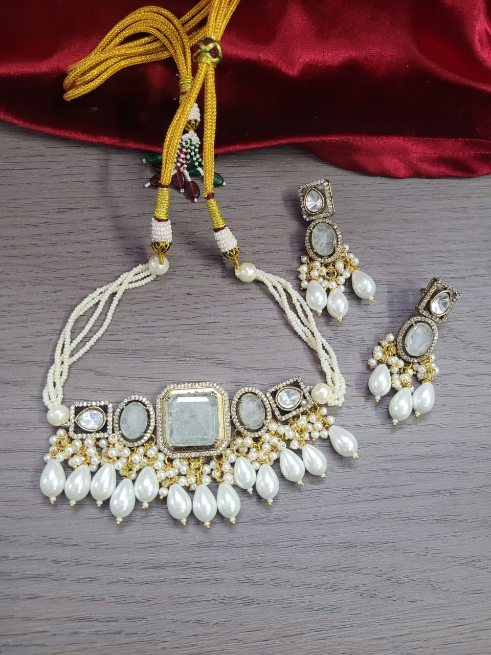 Kundan Choker Necklace Set with Earrings | Indian Jewellery | Pearl & Beaded Jewellery Indian Neckles Set