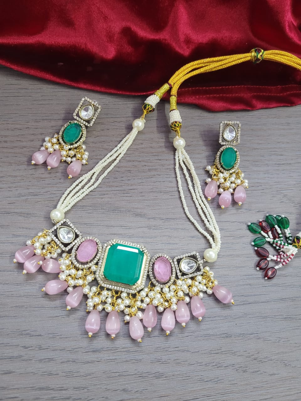 Kundan Choker Necklace Set with Earrings | Indian Jewellery | Pearl & Beaded Jewellery Indian Neckles Set