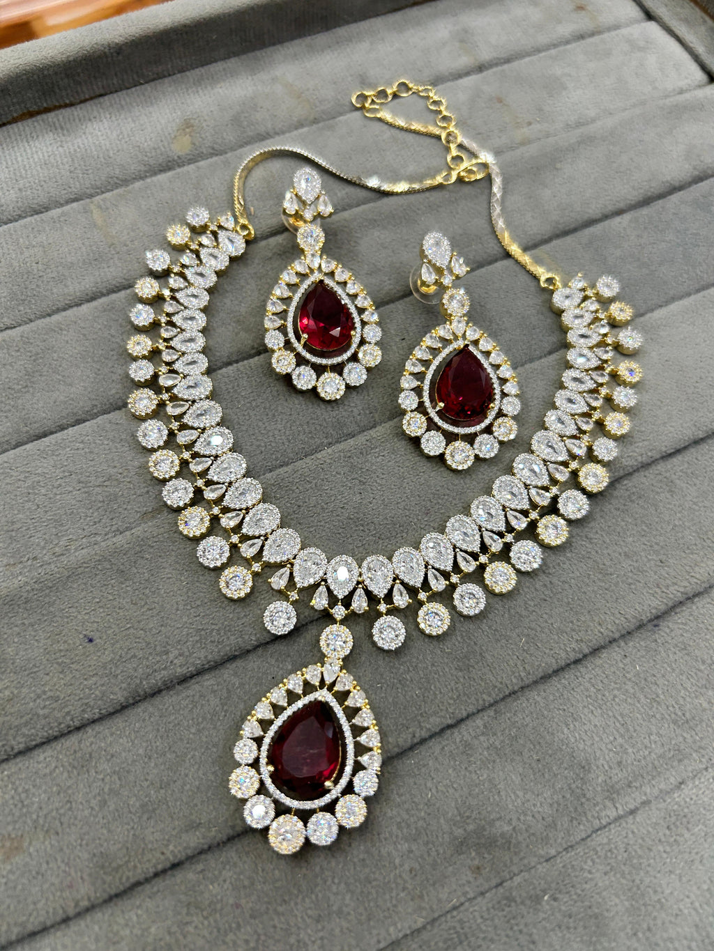 Luxury Teardrop CZ Diamond Choker Necklace Set with Earrings Silver-Toned Bridal Jewelry