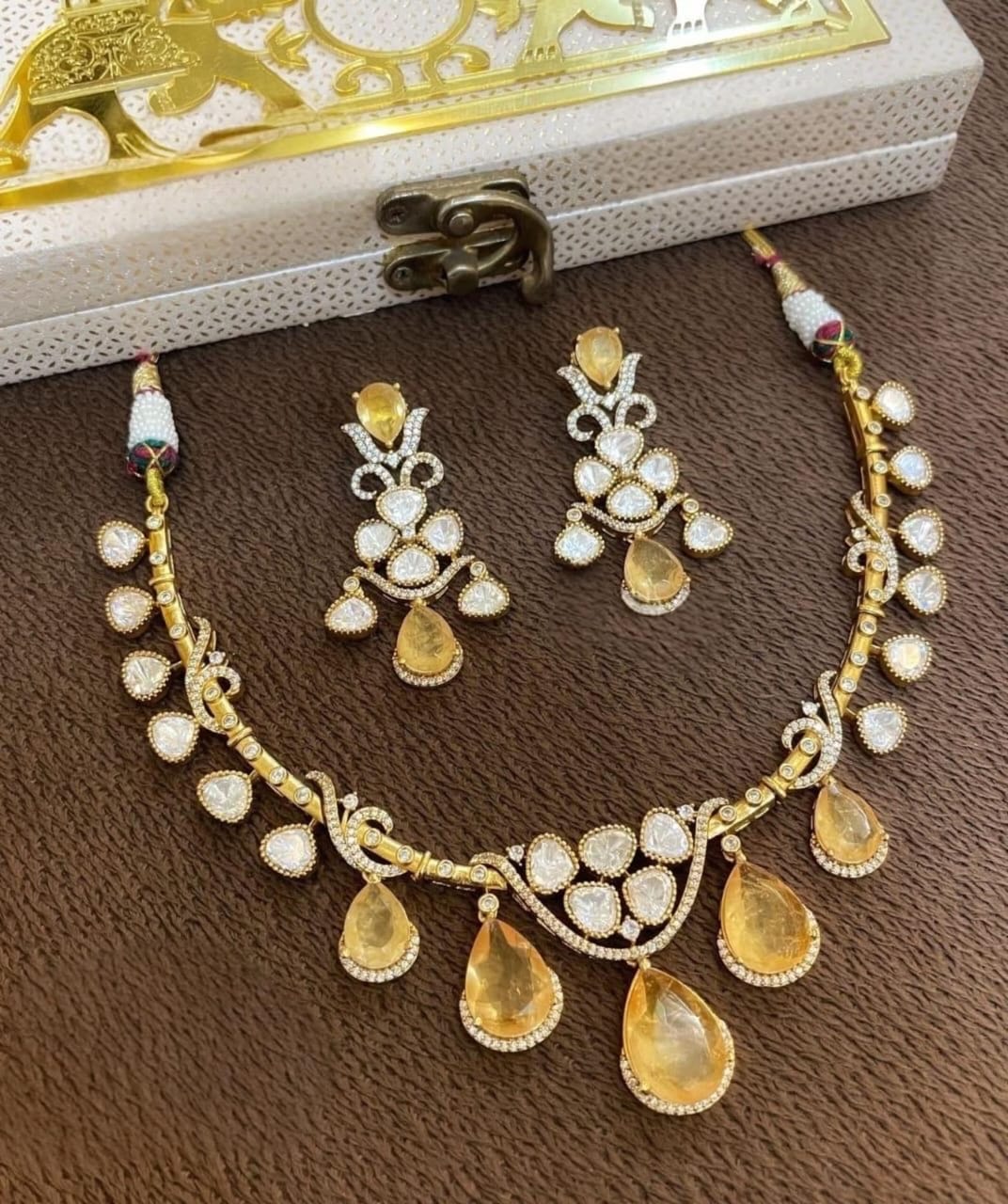 Emerald Dewdrops Choker Necklace Set with Matching Earrings | Indian Jewellery | Kundan Jewellery Indian Neckles Set